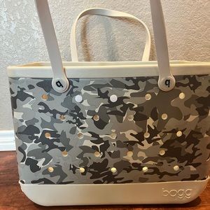 Original L/XL Bogg Bag